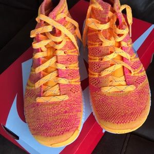 Women’s Nike Free Flyknit chukka